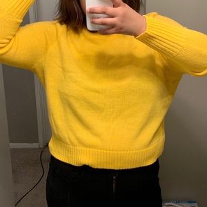 H&M knitted yellow sweater